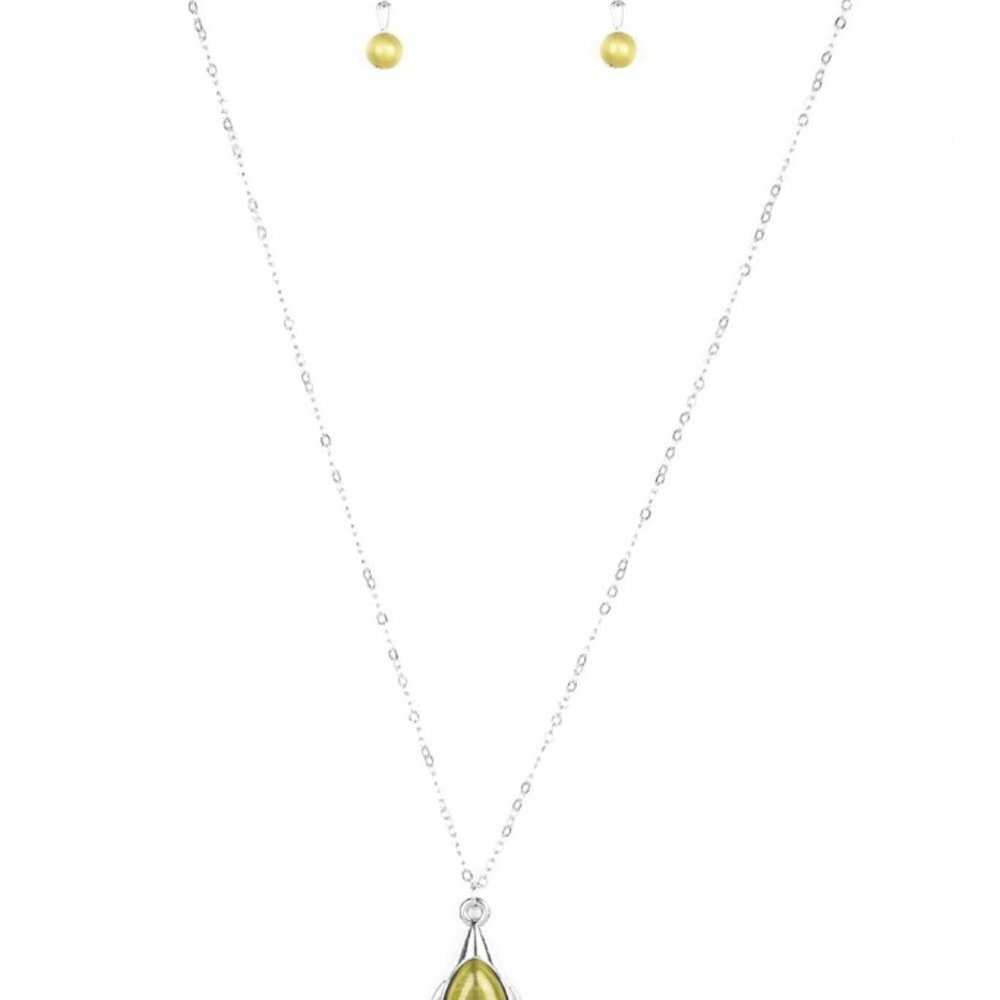 🆕 Just Drop It! - Green Necklace & Earrings - Picture 4 of 4